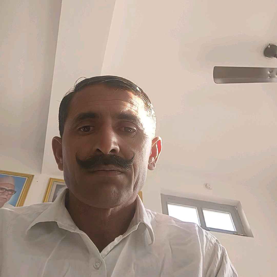 अभय सिंह अध्यक्ष G SSS नया खारा